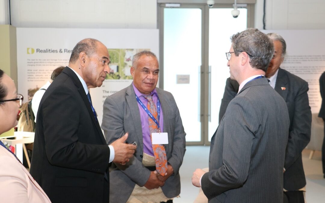 SIDS DOCK COP28 Side Event - Chair greets Lord Fohe of Tonga & Austrian Minister